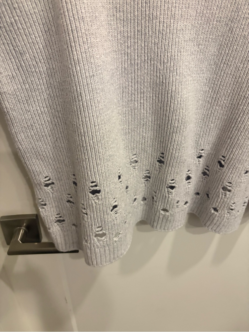 LUCKY BRAND GREY WOMENS DISTRESSED SWEATER - Picture 4 of 6